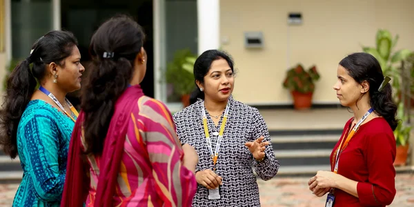 Dedicated teachers and alumni network